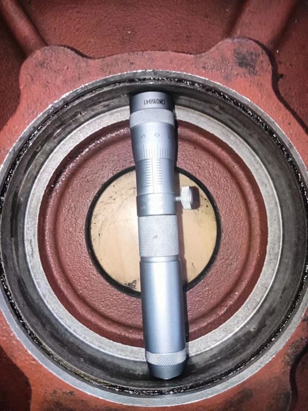 #2B  EH油泵电机前端